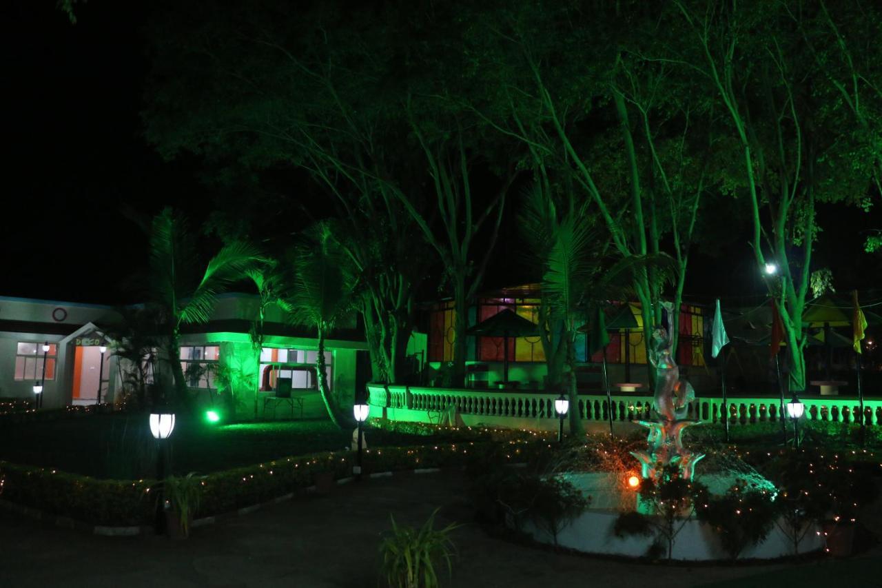 Fun And Food Resort & Holidays Harsola Buitenkant foto