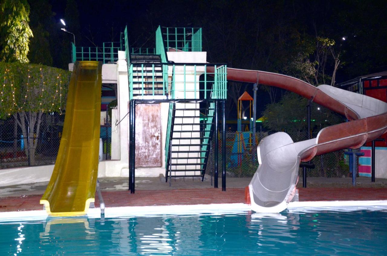 Fun And Food Resort & Holidays Harsola Buitenkant foto