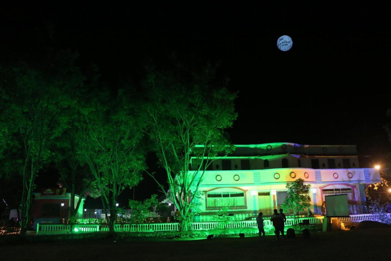 Fun And Food Resort & Holidays Harsola Buitenkant foto