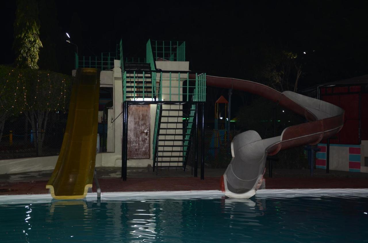 Fun And Food Resort & Holidays Harsola Buitenkant foto